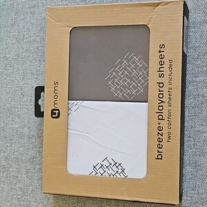 4 Moms play yard sheets